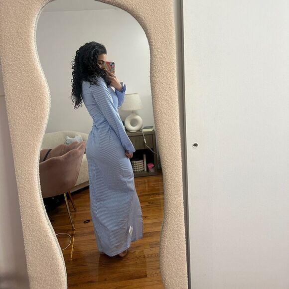 Collared Dress - Picture 3 of 3